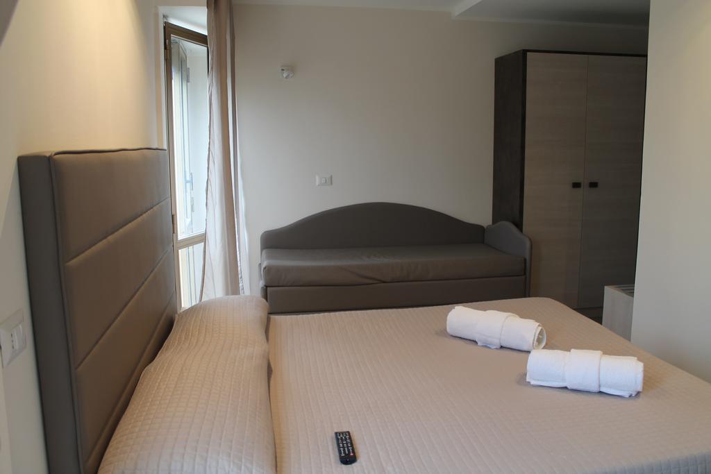 Hotel Sant'Elena Rimini Exterior photo